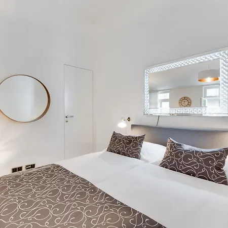 Feel The Charm And Luxury Of شقة *